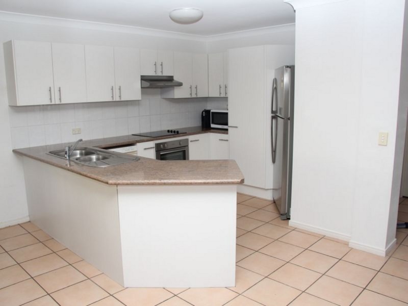 15 Harrow Place, Arundel QLD 4214