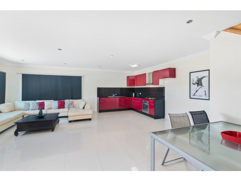 68 Diamantina Circuit, Pacific Pines QLD 4211