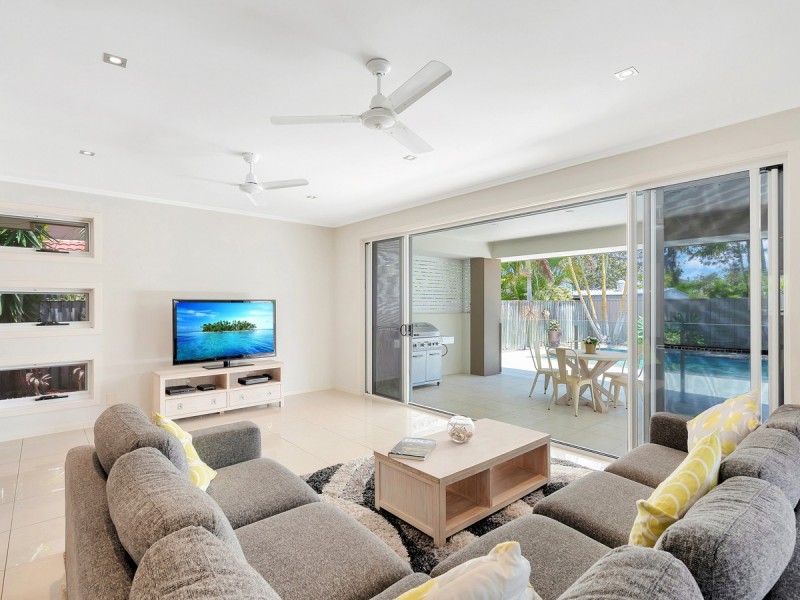 7 The Close, Helensvale QLD 4212