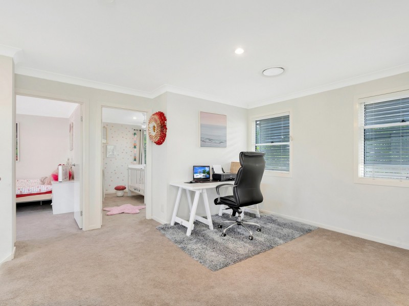 7 The Close, Helensvale QLD 4212