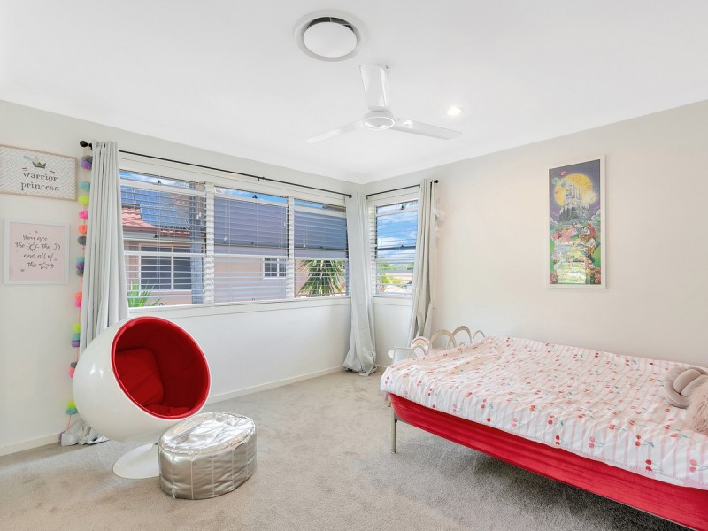 7 The Close, Helensvale QLD 4212