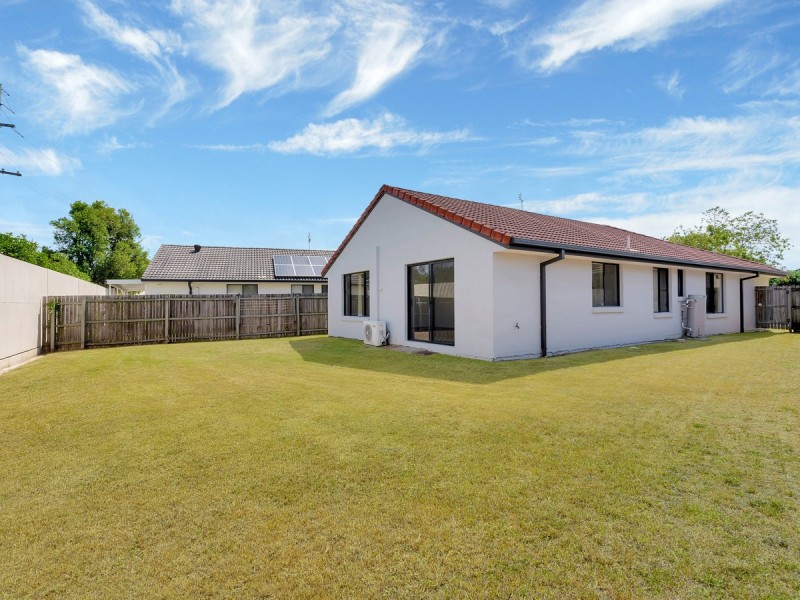 68 Serafina Drive, Helensvale QLD 4212