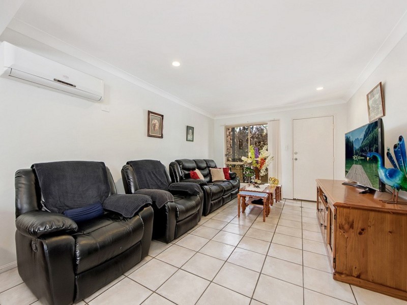 112/31 Archipelago Street, Pacific Pines QLD 4211