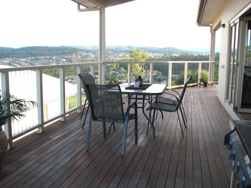 36 Midway Terrace, Pacific Pines QLD 4211