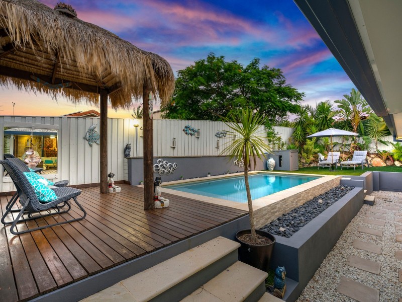 7 Irvine Street, Pacific Pines QLD 4211