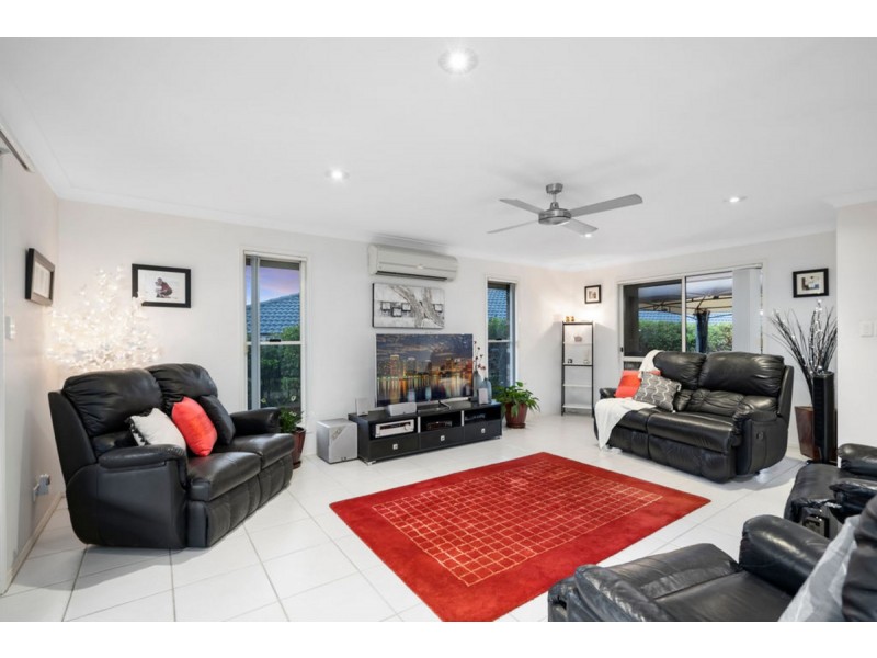 13 Cossington Circuit, Maudsland QLD 4210