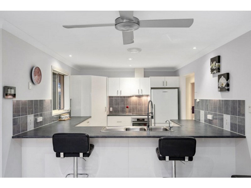 13 Cossington Circuit, Maudsland QLD 4210