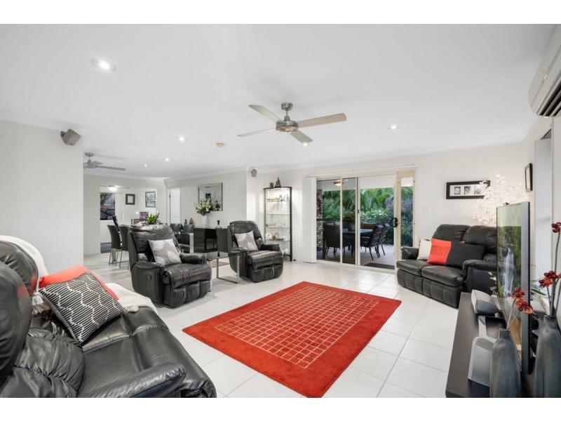 13 Cossington Circuit, Maudsland QLD 4210