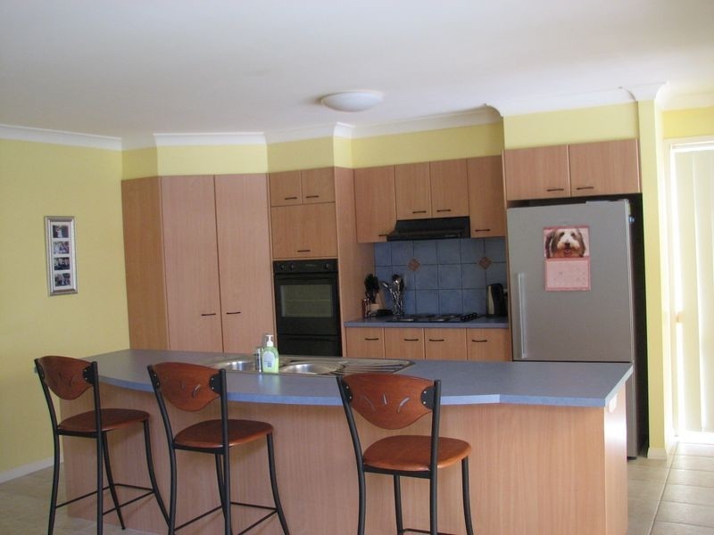 45 Howland Circuit, Pacific Pines QLD 4211