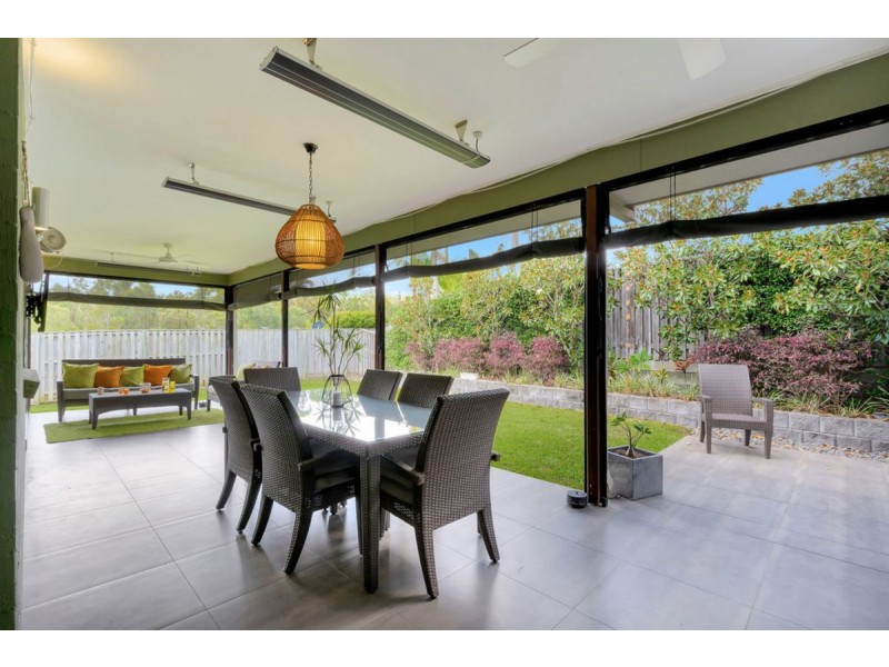 11 Stockdale Street, Pacific Pines QLD 4211