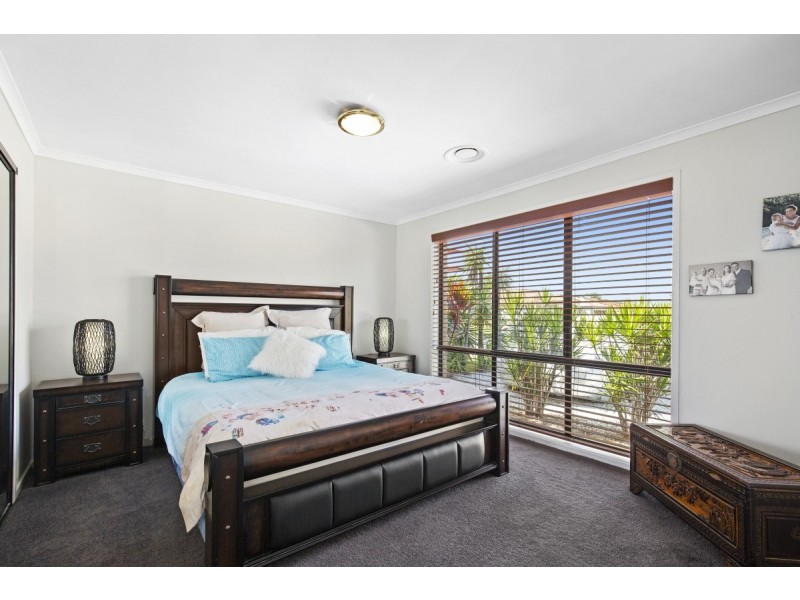 10 Oxford Place, Arundel QLD 4214