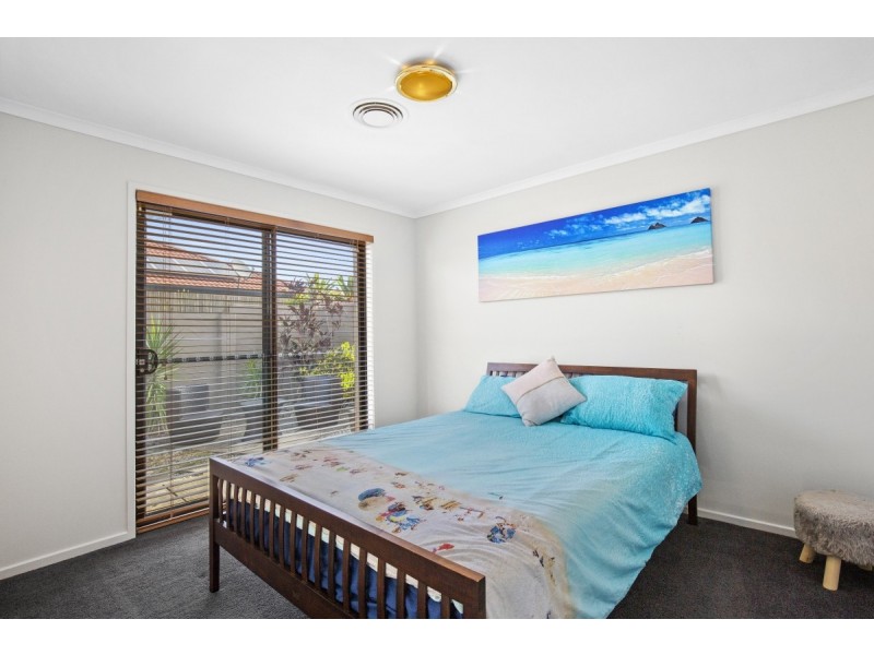 10 Oxford Place, Arundel QLD 4214
