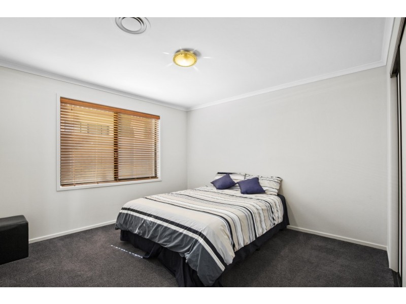 10 Oxford Place, Arundel QLD 4214