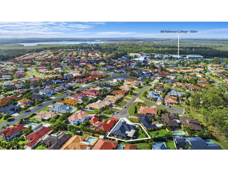 10 Oxford Place, Arundel QLD 4214