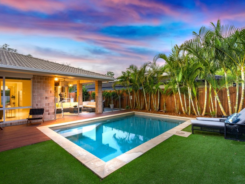 64 Roberts Drive, Maudsland QLD 4210