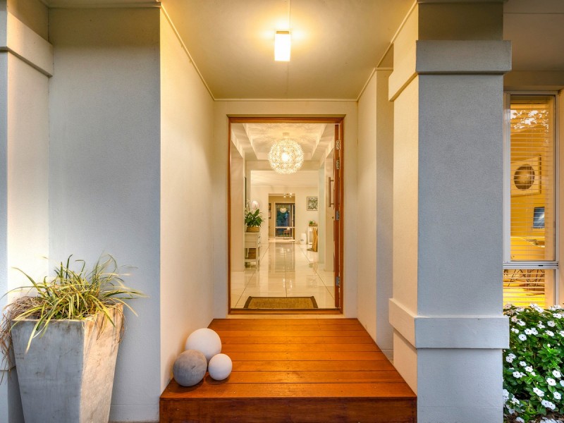 64 Roberts Drive, Maudsland QLD 4210