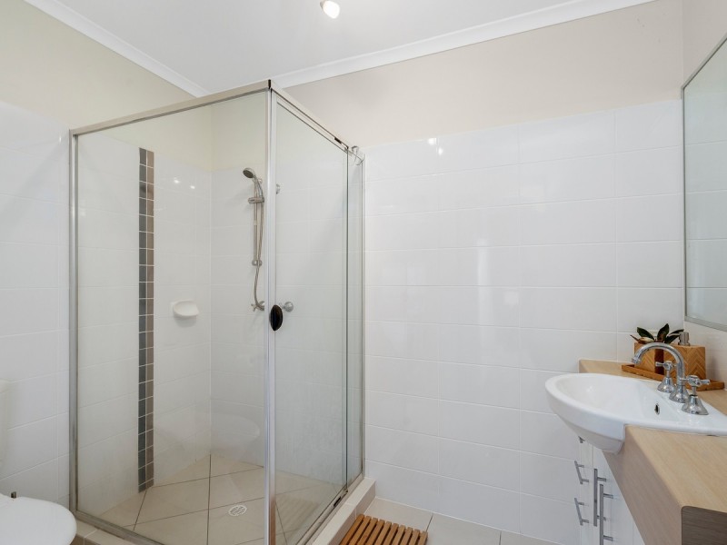 64 Roberts Drive, Maudsland QLD 4210