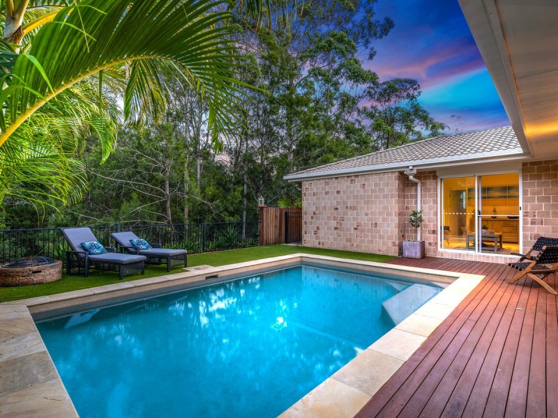 64 Roberts Drive, Maudsland QLD 4210