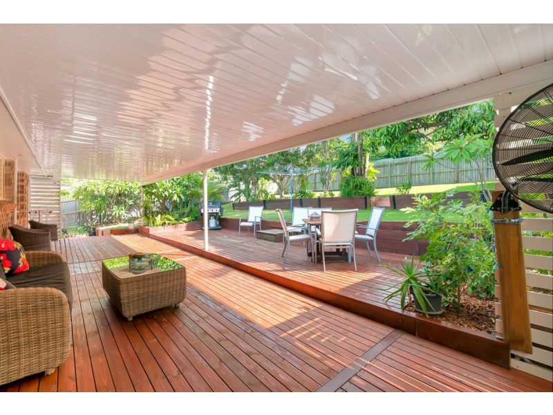 26 Jabiluka Drive, Highland Park QLD 4211