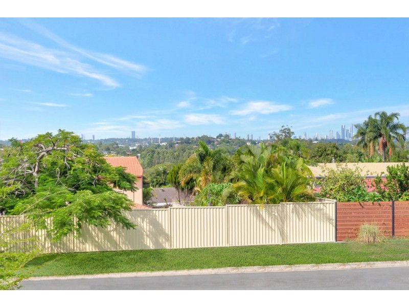 26 Jabiluka Drive, Highland Park QLD 4211