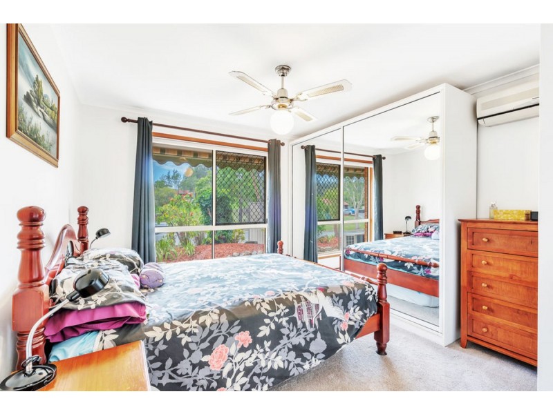 6 Studio Drive, Oxenford QLD 4210