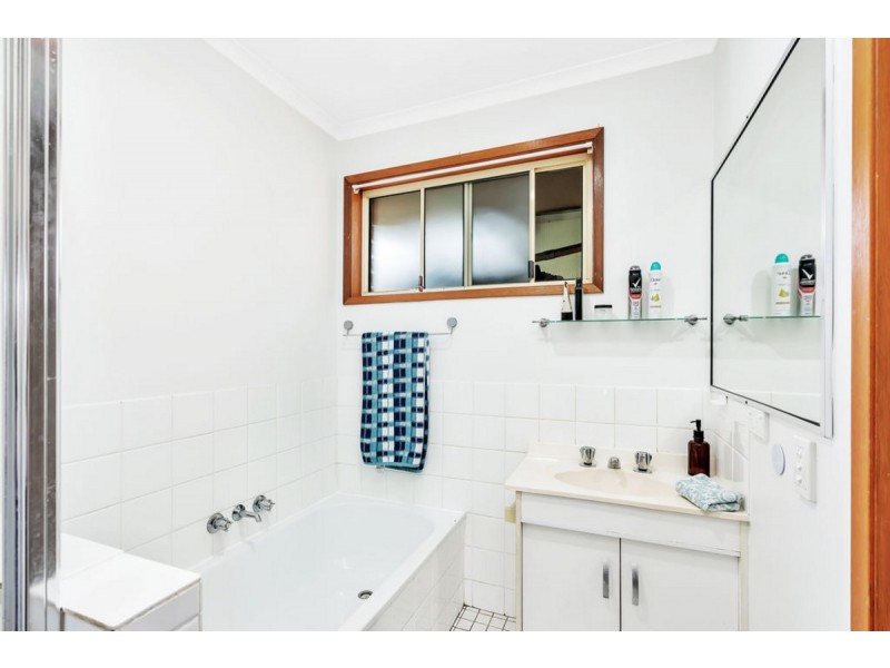 6 Studio Drive, Oxenford QLD 4210