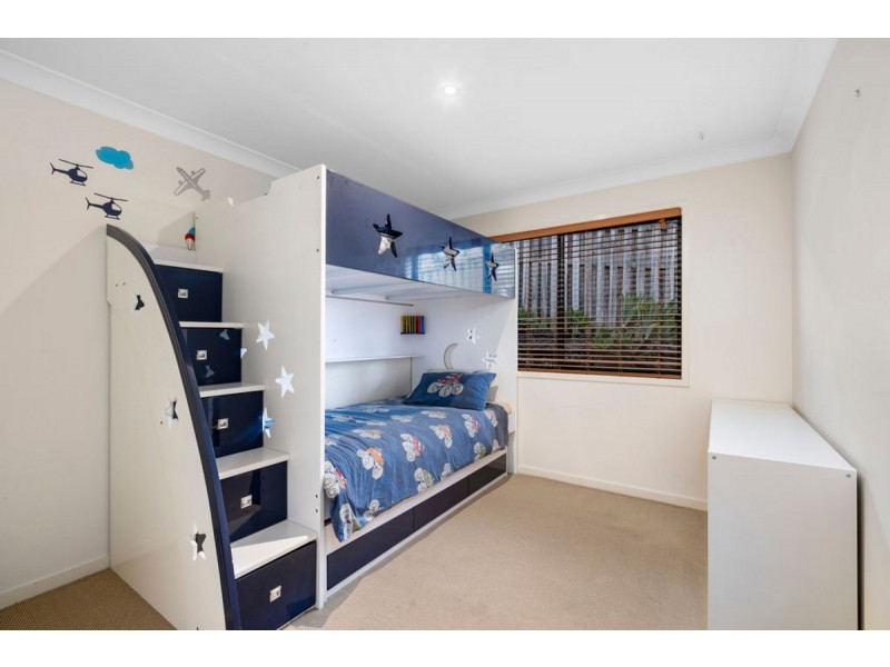 3 Bounty Way, Pacific Pines QLD 4211
