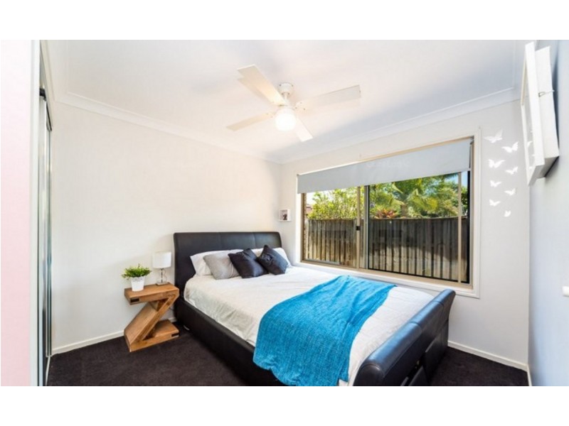 1 Galapagos Way, Pacific Pines QLD 4211