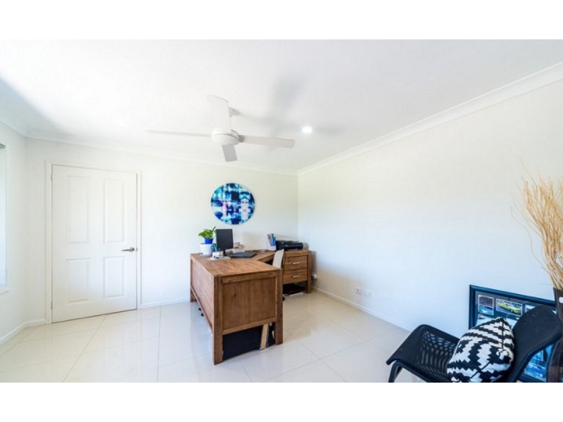 1 Galapagos Way, Pacific Pines QLD 4211