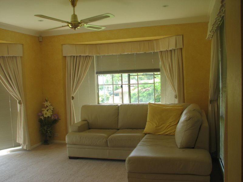 2 Winslow Court, Oxenford QLD 4210