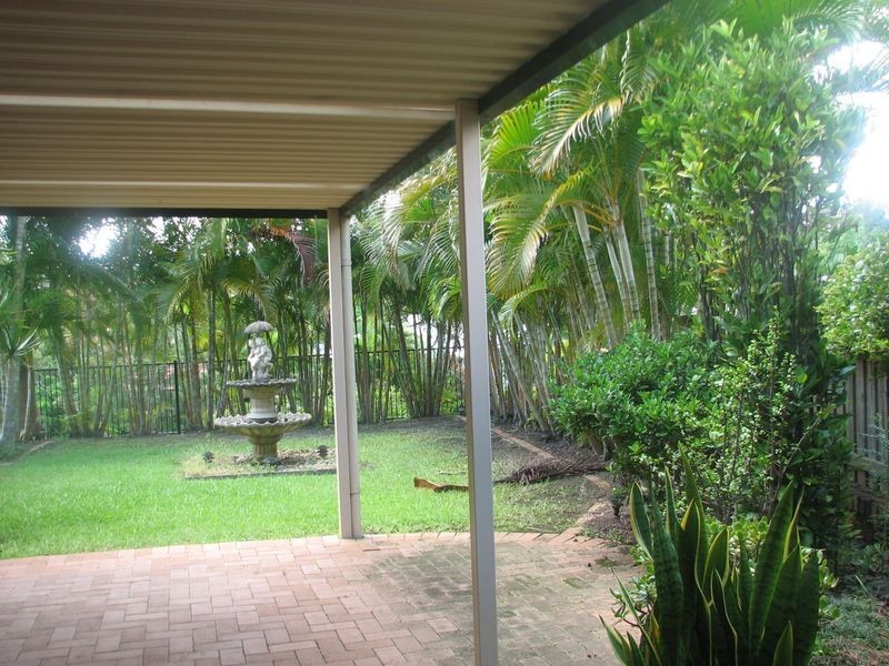2 Winslow Court, Oxenford QLD 4210