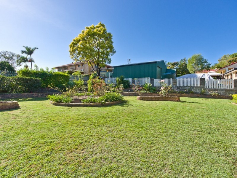 8 Wolvi Place, Helensvale QLD 4212