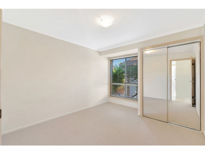 58 Studio Drive, Oxenford QLD 4210