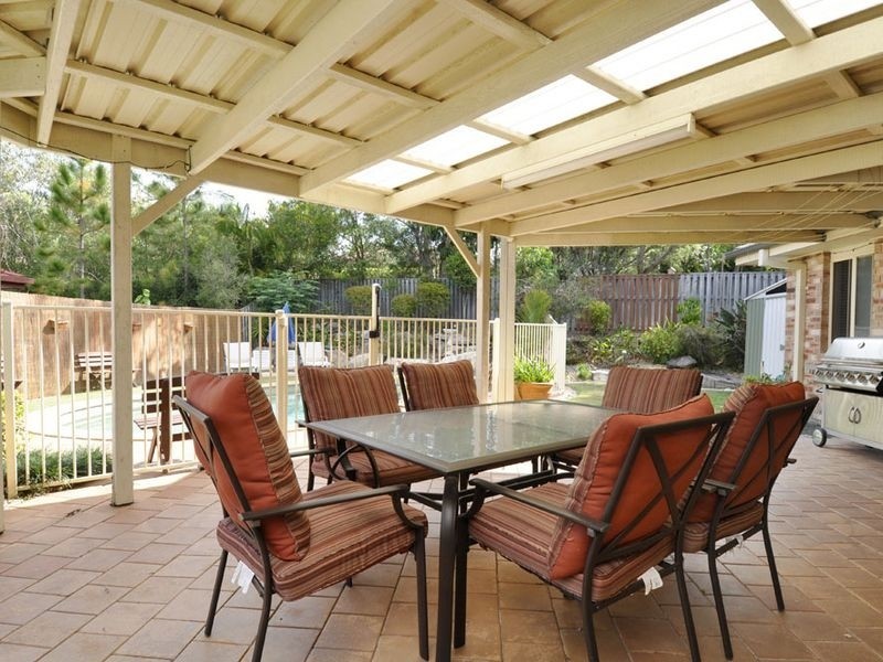 14 Kolonia Street, Pacific Pines QLD 4211