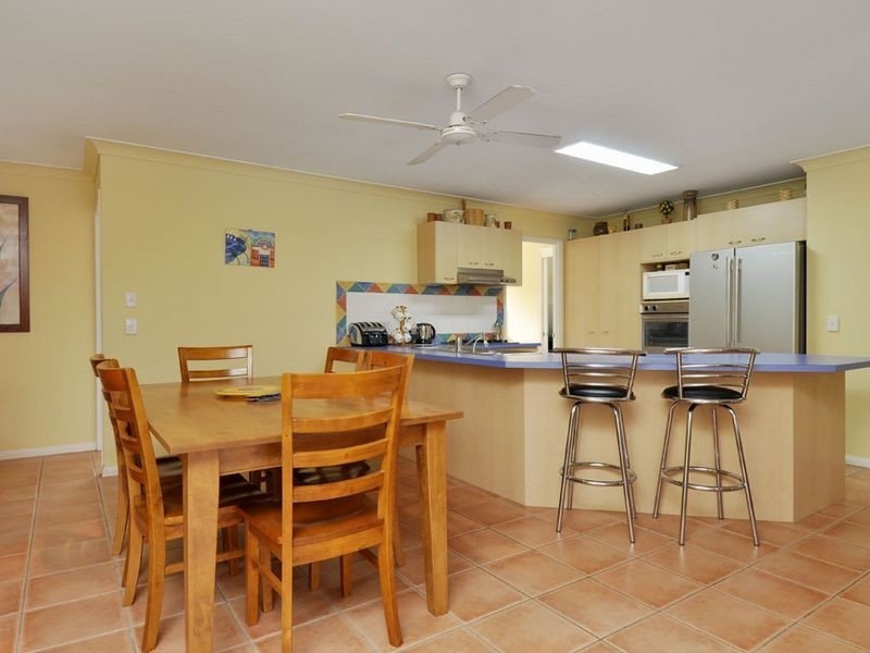 14 Kolonia Street, Pacific Pines QLD 4211