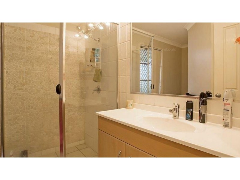 27 Murchison Street, Pacific Pines QLD 4211