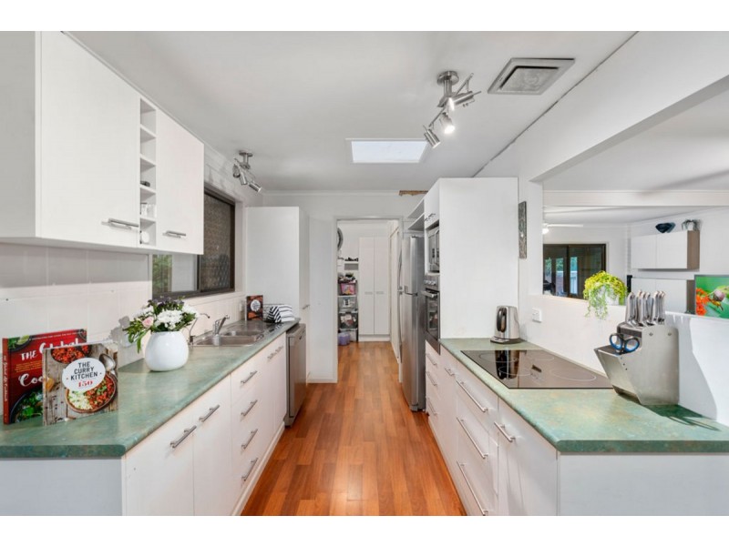 22 Connemara Road, Gaven QLD 4211