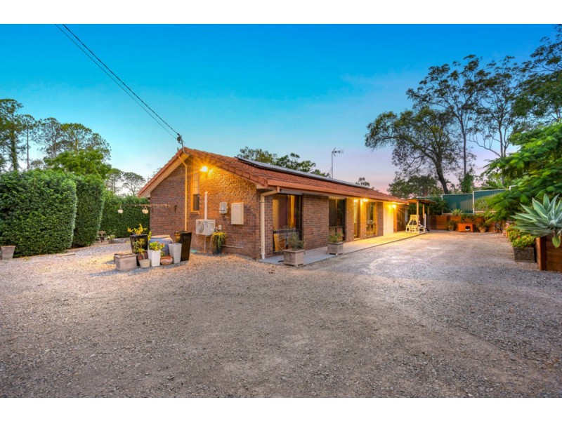 22 Connemara Road, Gaven QLD 4211