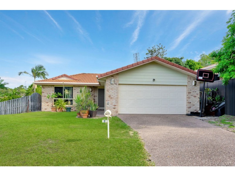 6 Motu Close, Pacific Pines QLD 4211