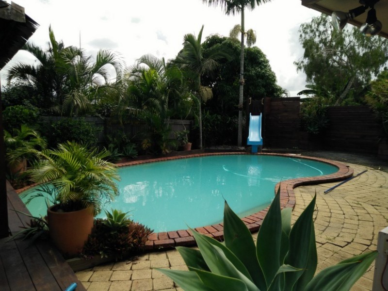 16 Cadell Drive, Helensvale QLD 4212