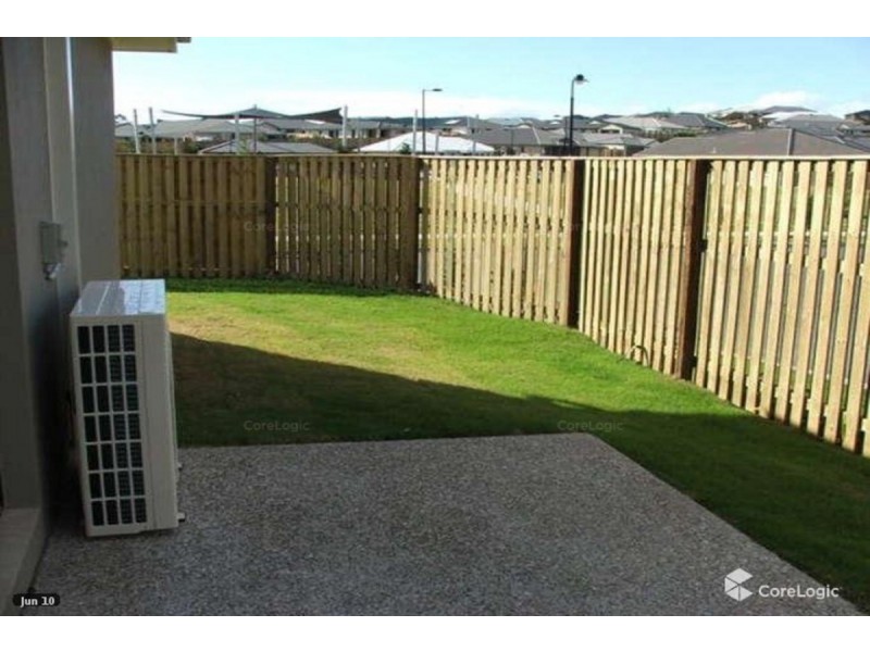 1/18 Bellinger Key, Pacific Pines QLD 4211