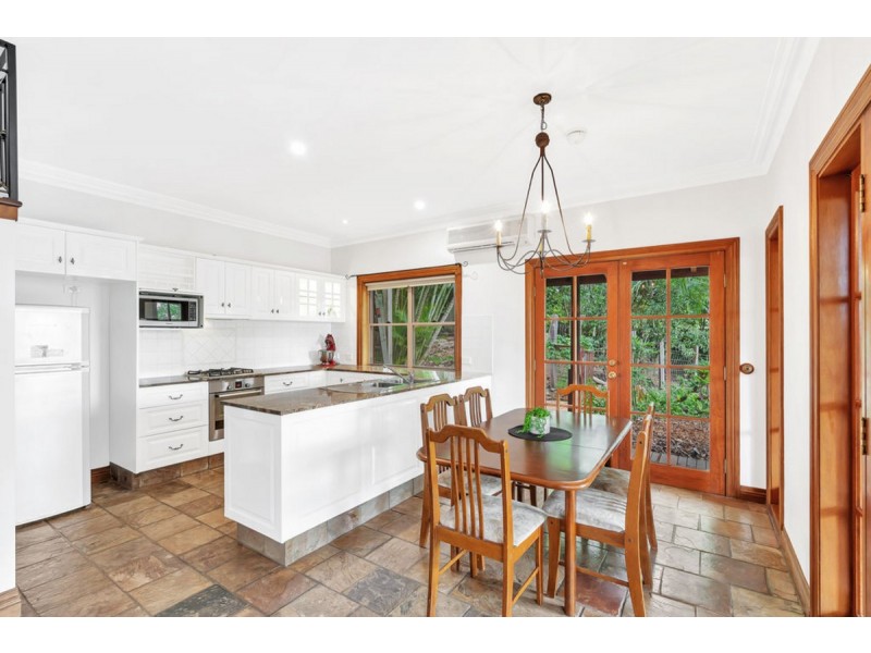 13 Phoenix Street, Pacific Pines QLD 4211