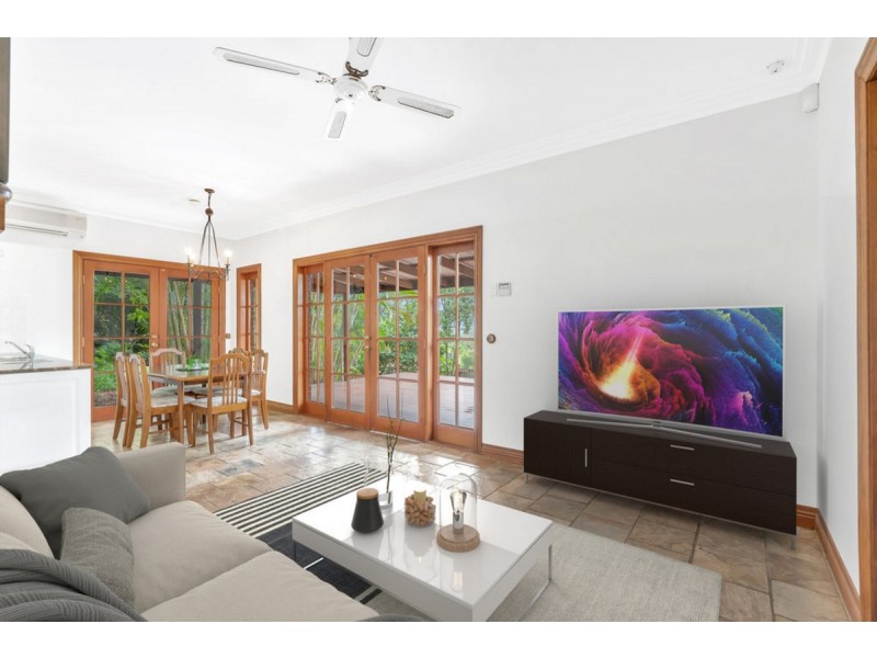 13 Phoenix Street, Pacific Pines QLD 4211