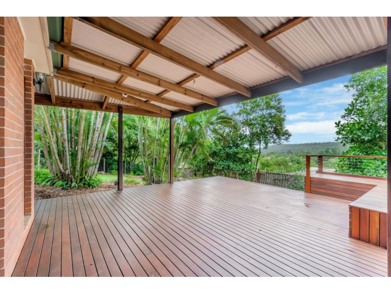 13 Phoenix Street, Pacific Pines QLD 4211