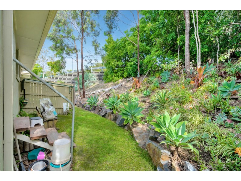 4/3 Arundel Drive, Arundel QLD 4214