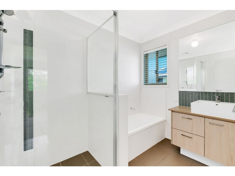 24 Rockwood Drive, Ormeau QLD 4208