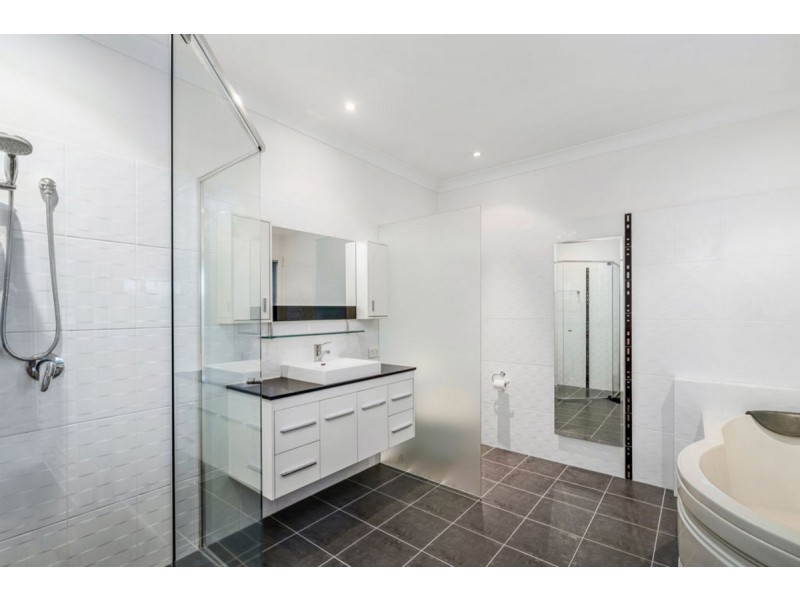 14 Southaven Drive, Helensvale QLD 4212