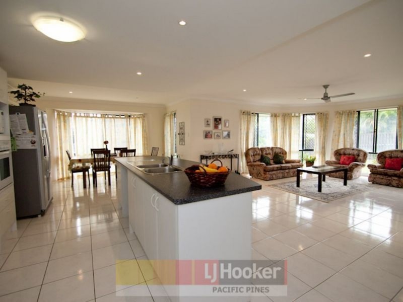 10A Manra Way, Pacific Pines QLD 4211