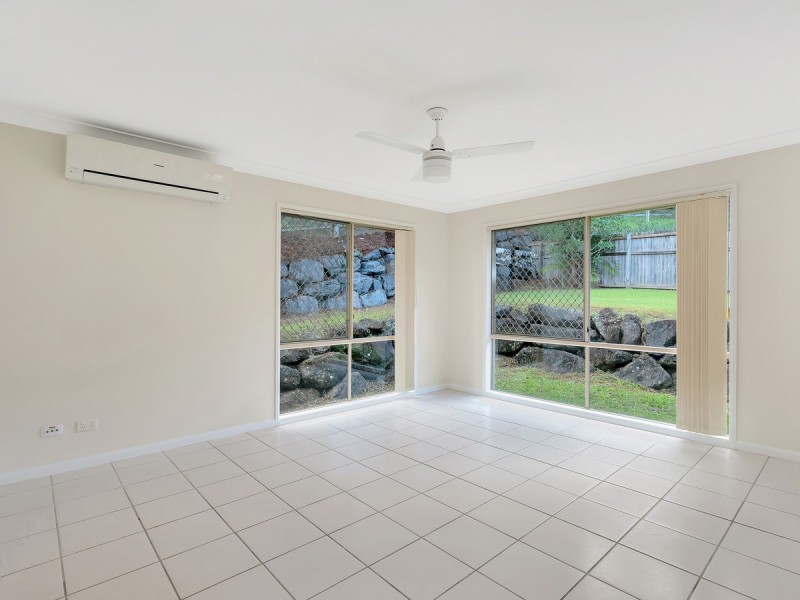 6 Inman Court, Pacific Pines QLD 4211