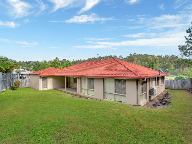 6 Inman Court, Pacific Pines QLD 4211